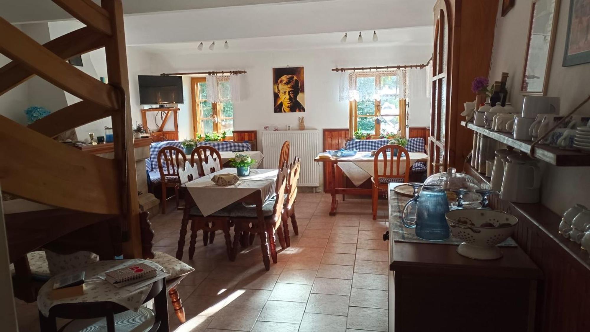 Hotel Chaloupka U Jiriho Nová Pec Esterno foto